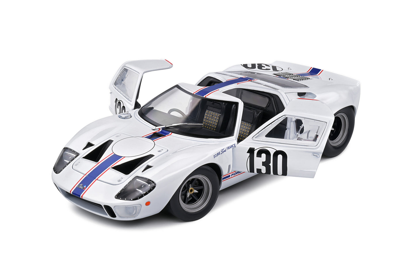 top front and side perspective view ofFord GT40 MK1 White Targa Florio 1967 Solido 1:18 scale model car.