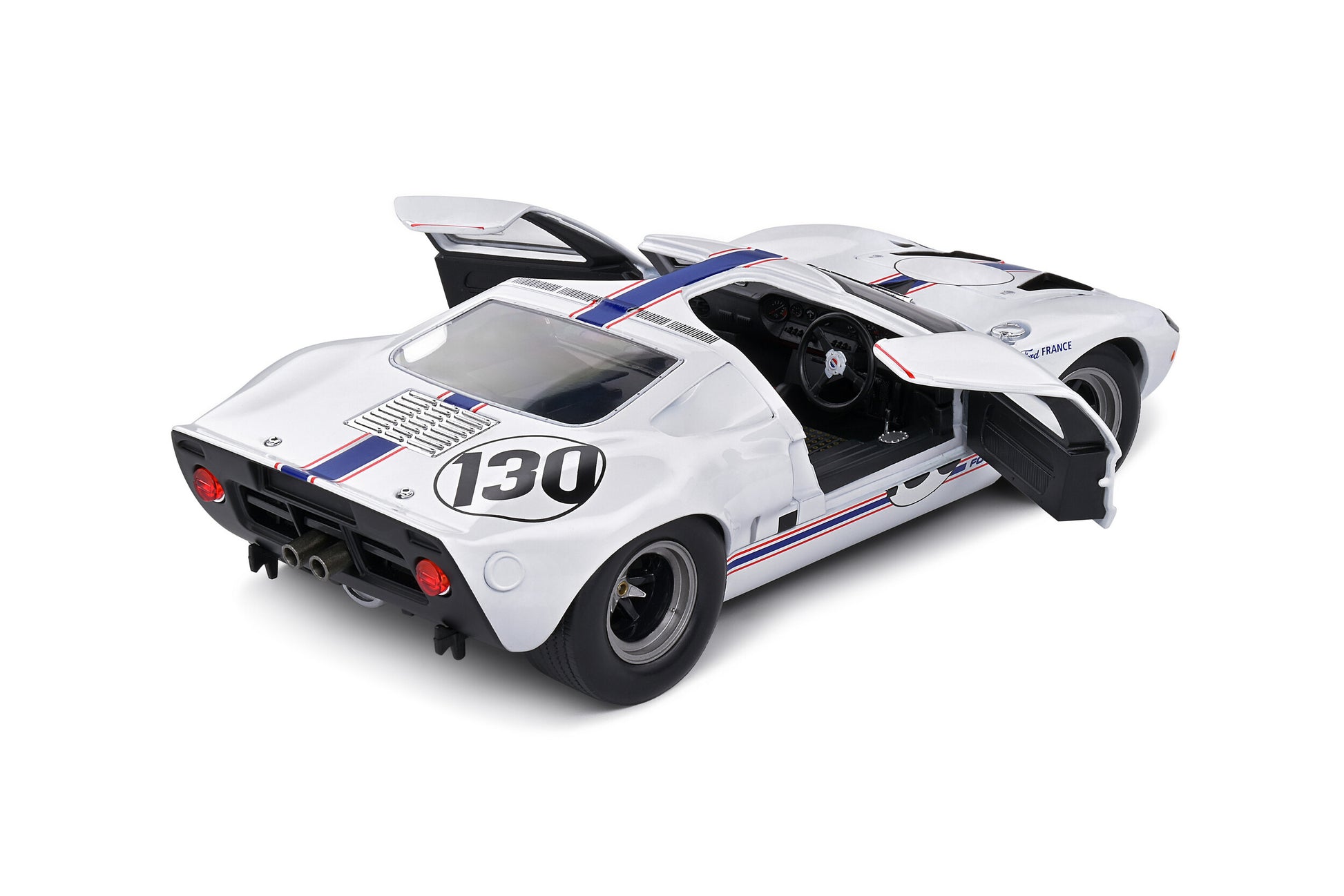top perspective of Ford GT40 MK1 White Targa Florio 1967 Solido 1:18 scale model car of back and side