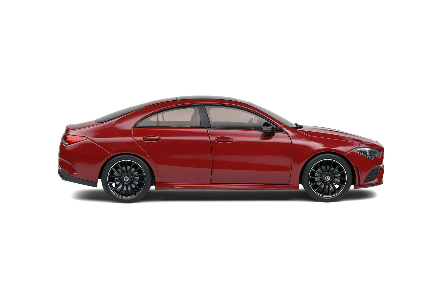 Mercedes Benz CLA C118 Coupe AMG Line - Rouge Patagonie - 2019 1:18 scale model car - Solido