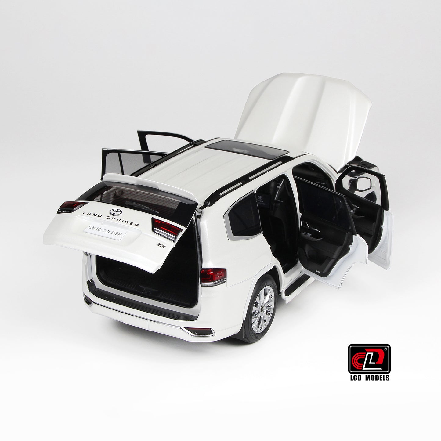 Toyota Land Cruiser 300-ZX White 1:18 scale model car - LCD Models