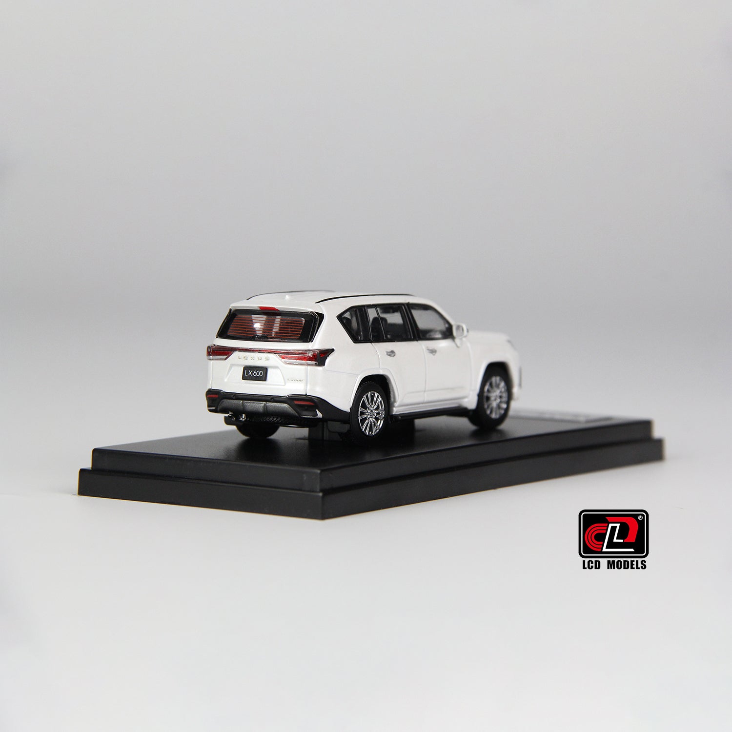 Back and side perspective view of LCD 1:64  LX600 WHITE