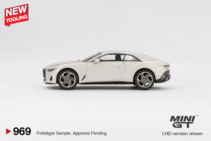 Bentley Batur Bonneville Pearl 1:64 Mini GT - side
