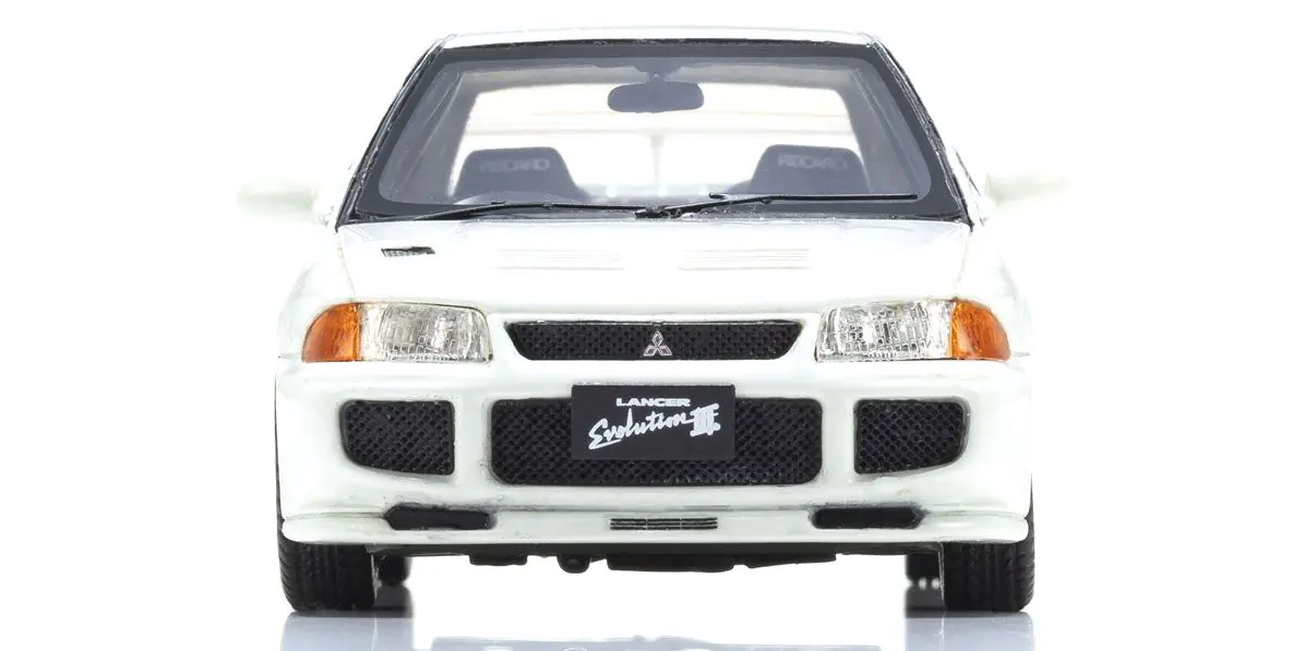front view of Kyosho 1:43  Mitsubishi Lancer Evolution III white