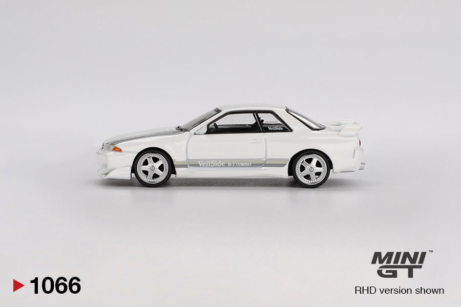 side view of Nissan Skyline GT-R (R32) VeilSide Combat C-I White 1:64 scale model car - Mini GT