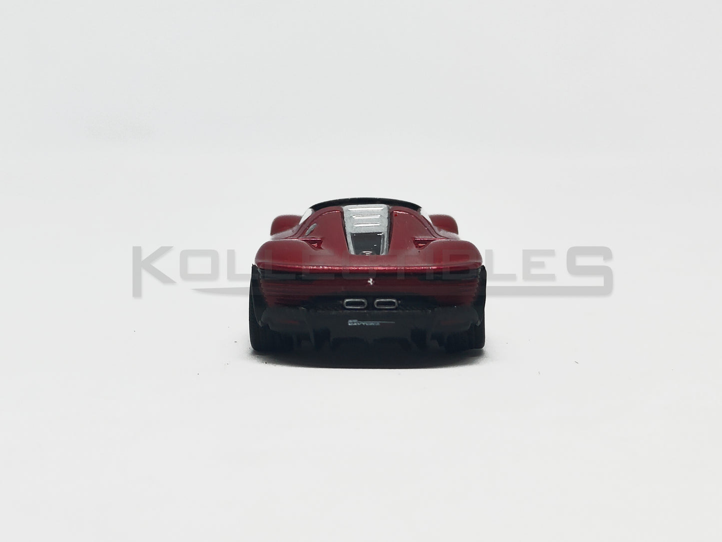 Ferrari Daytona SP3 Red 1:64 scale model car - Bburago
