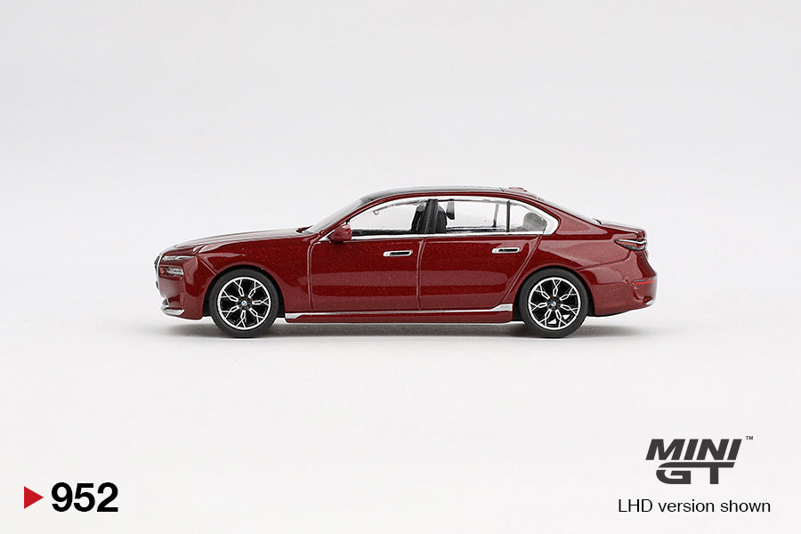 side view of BMW i7 xDrive60 Aventurin 1:64 scale model car - Mini GT
