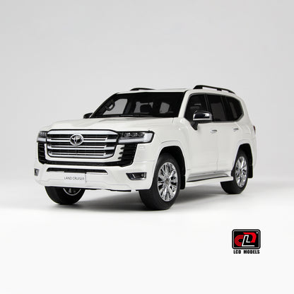 Toyota Land Cruiser 300-ZX White 1:18 scale model car - LCD Models