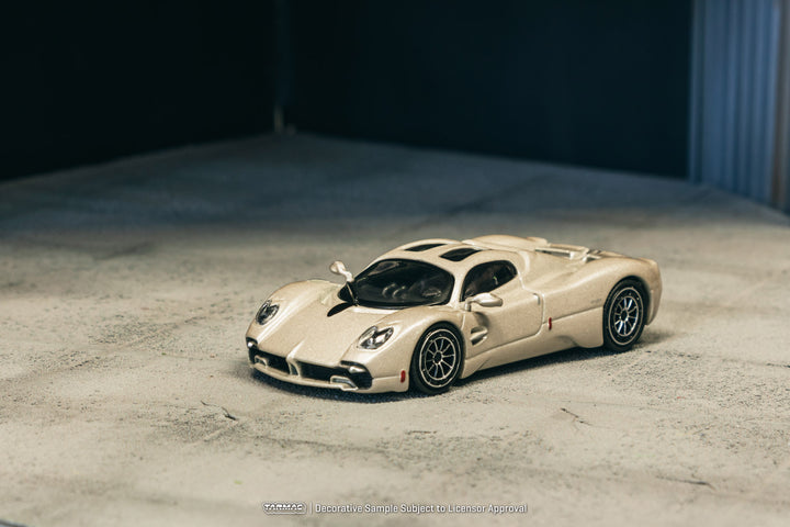 front perspective Pagani Utopia Rinascimento 1:64 Scale Model Car – Tarmac Works (Product Code: T64G-TL055-BI)