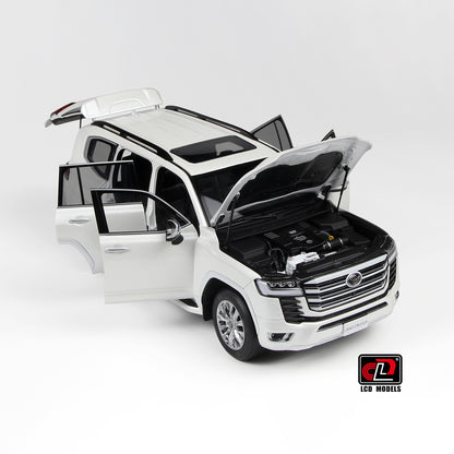 Toyota Land Cruiser 300-ZX White 1:18 scale model car - LCD Models