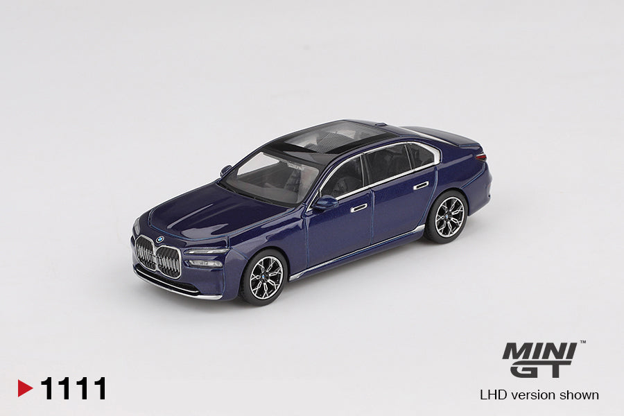BMW i7 xDrive60 Tanzanite Blue Metallic 1:64 scale model car - Mini GT