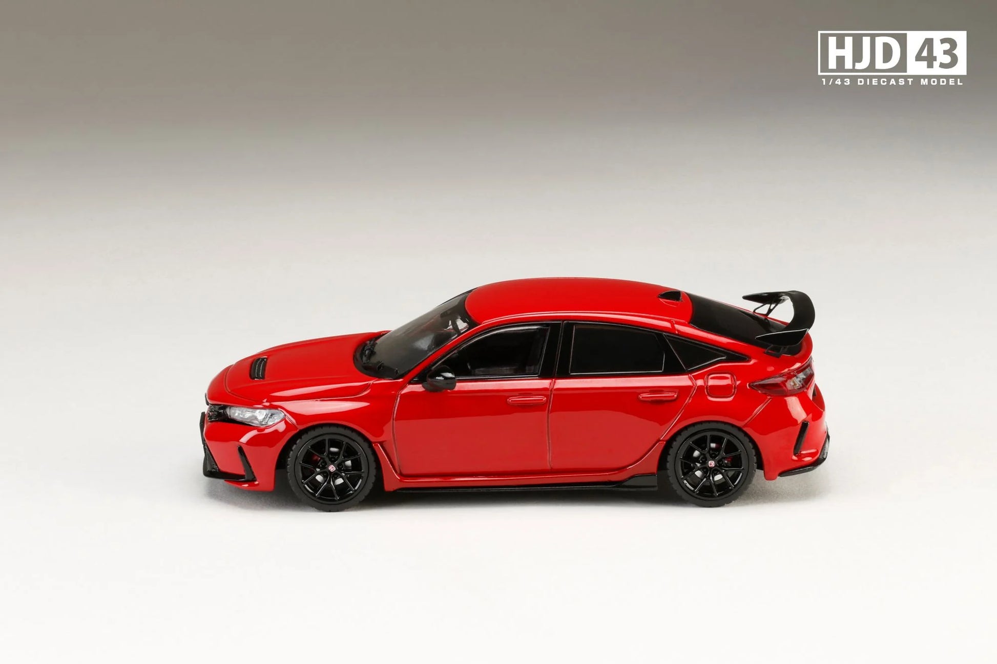 Red car model on a gray background with 'HJD43' branding.