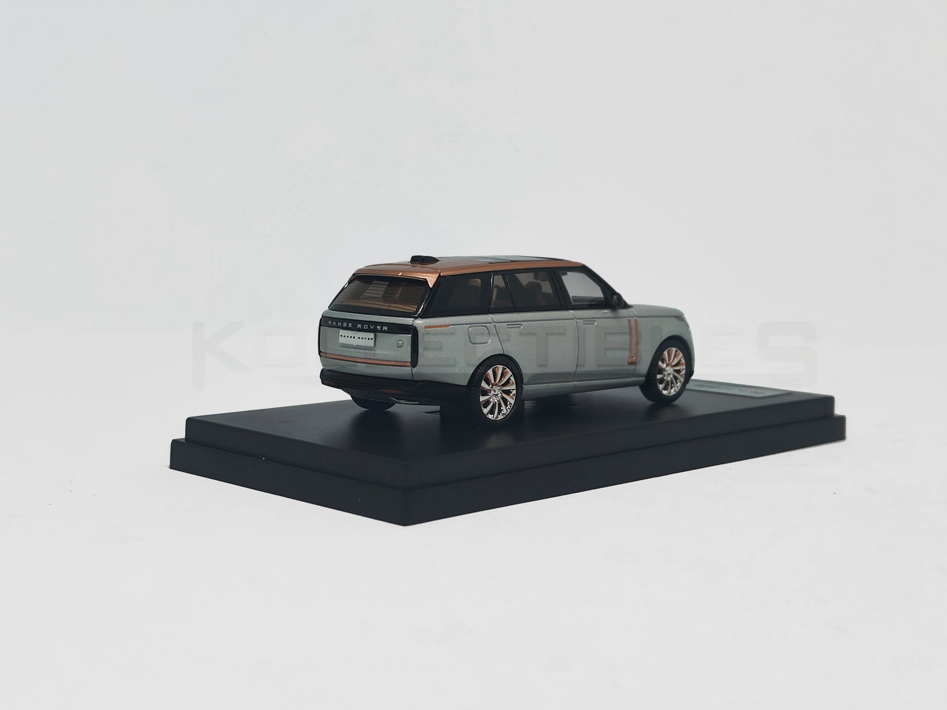 Back front view of Land Rover Range Rover Silver 1:64 white model car - LCD Models