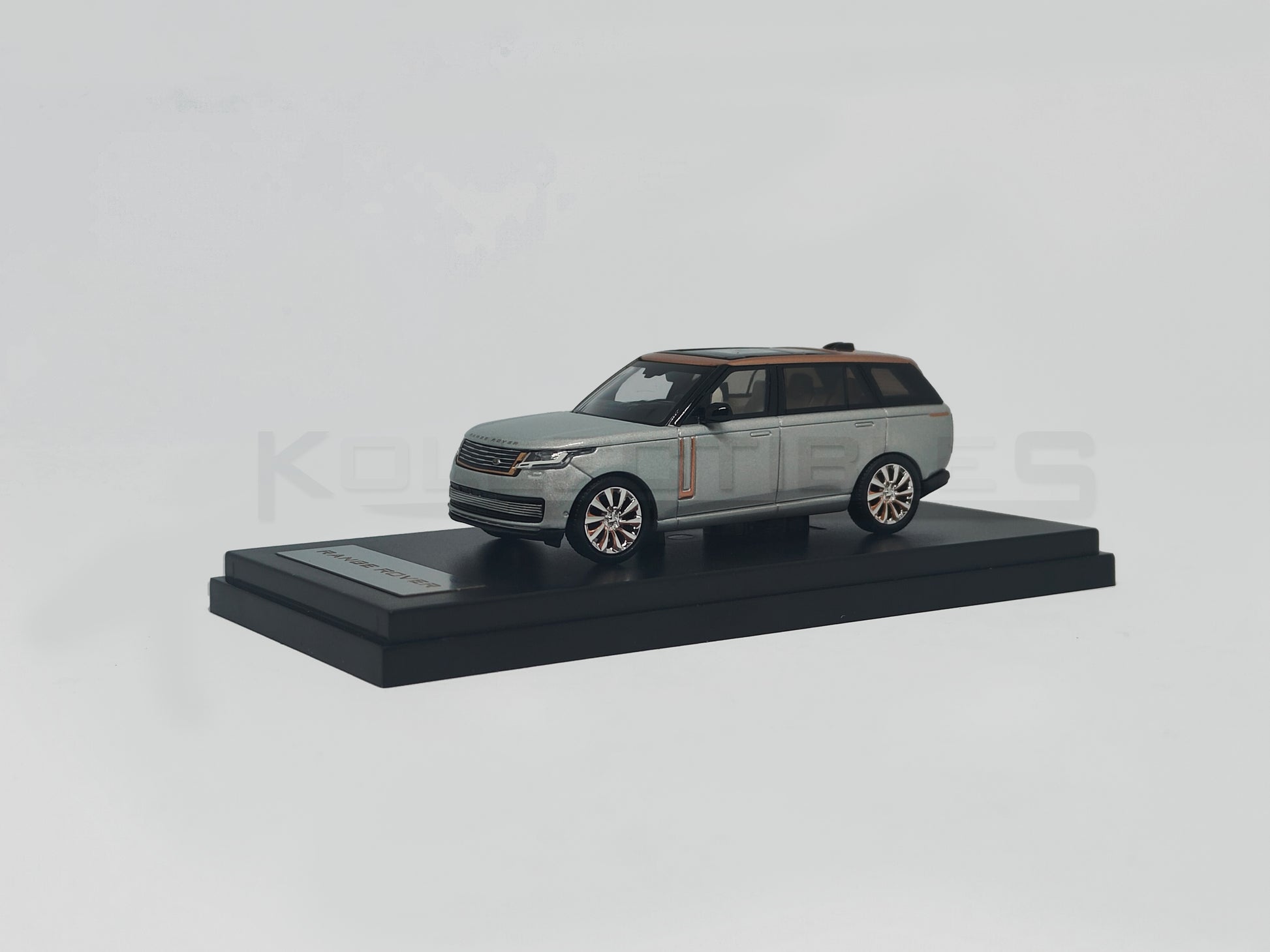 Front Perpective Land Rover Range Rover Silver 1:64 white model car by  LCD Models