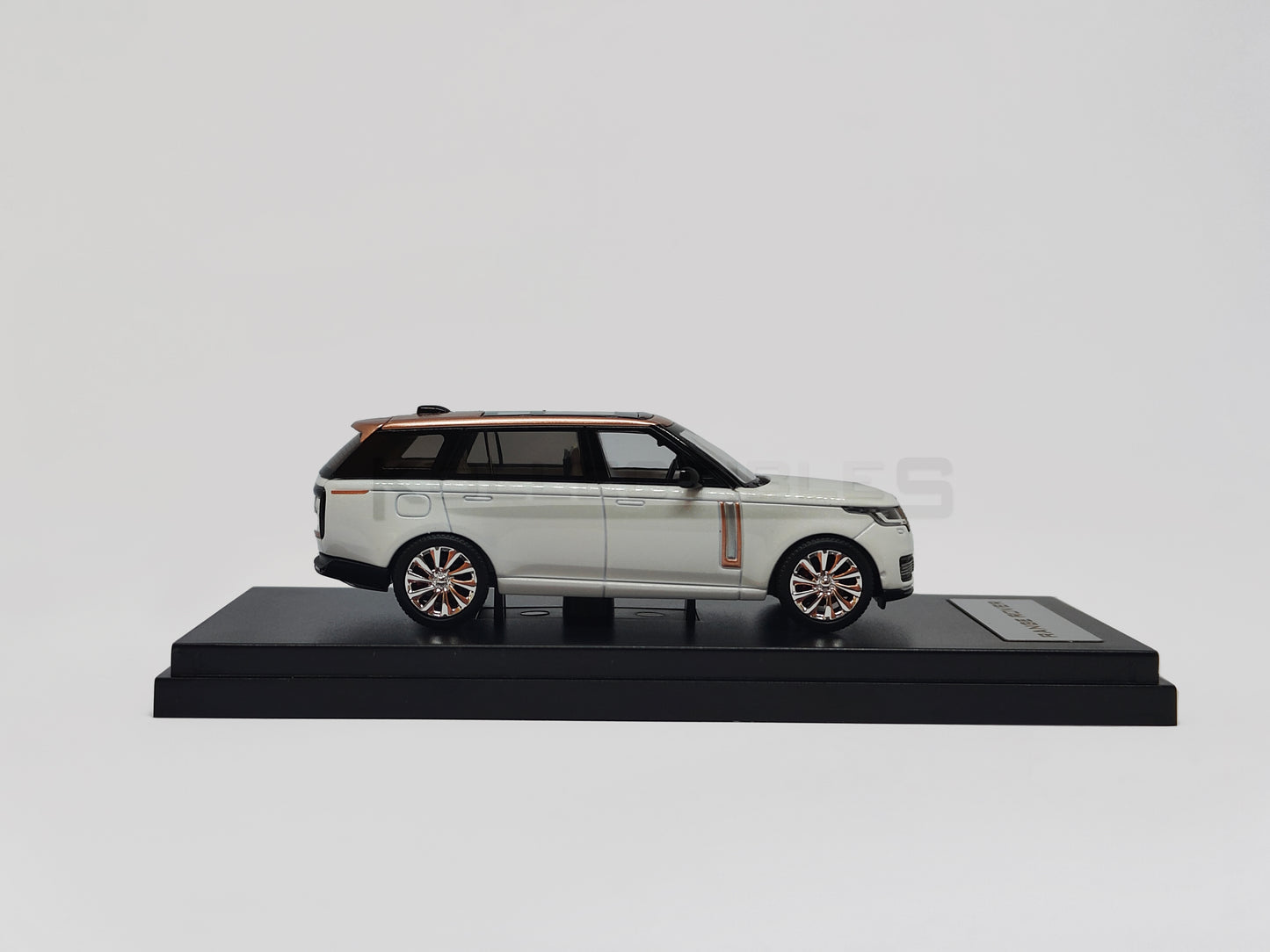 Side2 view of Land Rover Range Rover White 1:64 white model car by LCD Models