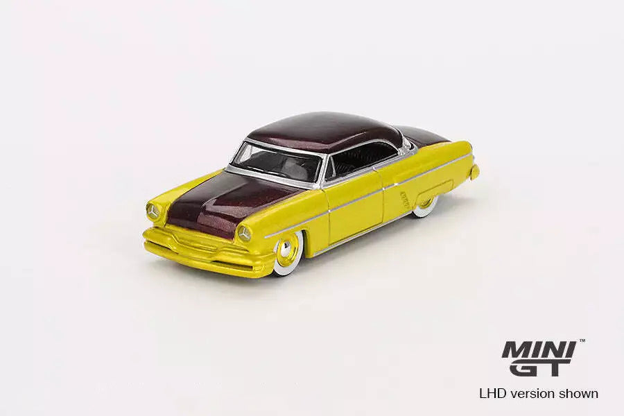 Lincoln Capri Hot Rod 1954 Lime yellow 1:64 Scale model car - Mini GT