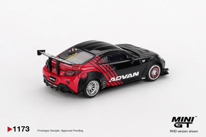 Toyota GR86 LB Nation Advan 1:64 Mini GT - rear