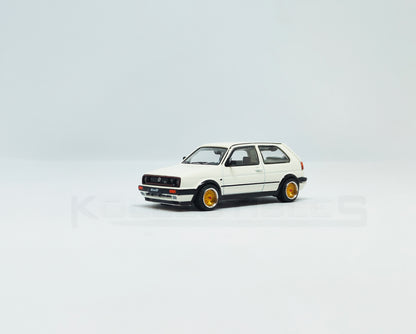 Volkswagen Golf GTI MK2 White 1:64 scale model car - Xcartoys x Poprace