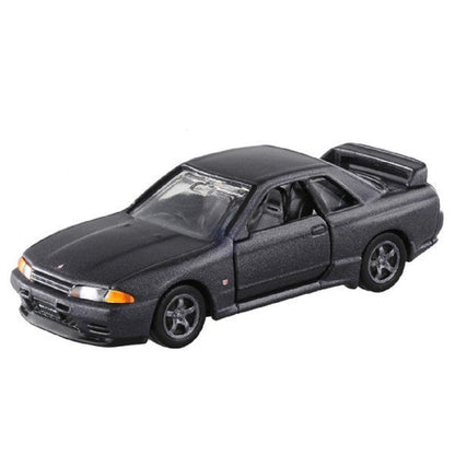 front perspective view of Nissan Skyline GT-R Type BNR32 1:64 Scale Model Car – Tomica Premium (Product Code: 108924)