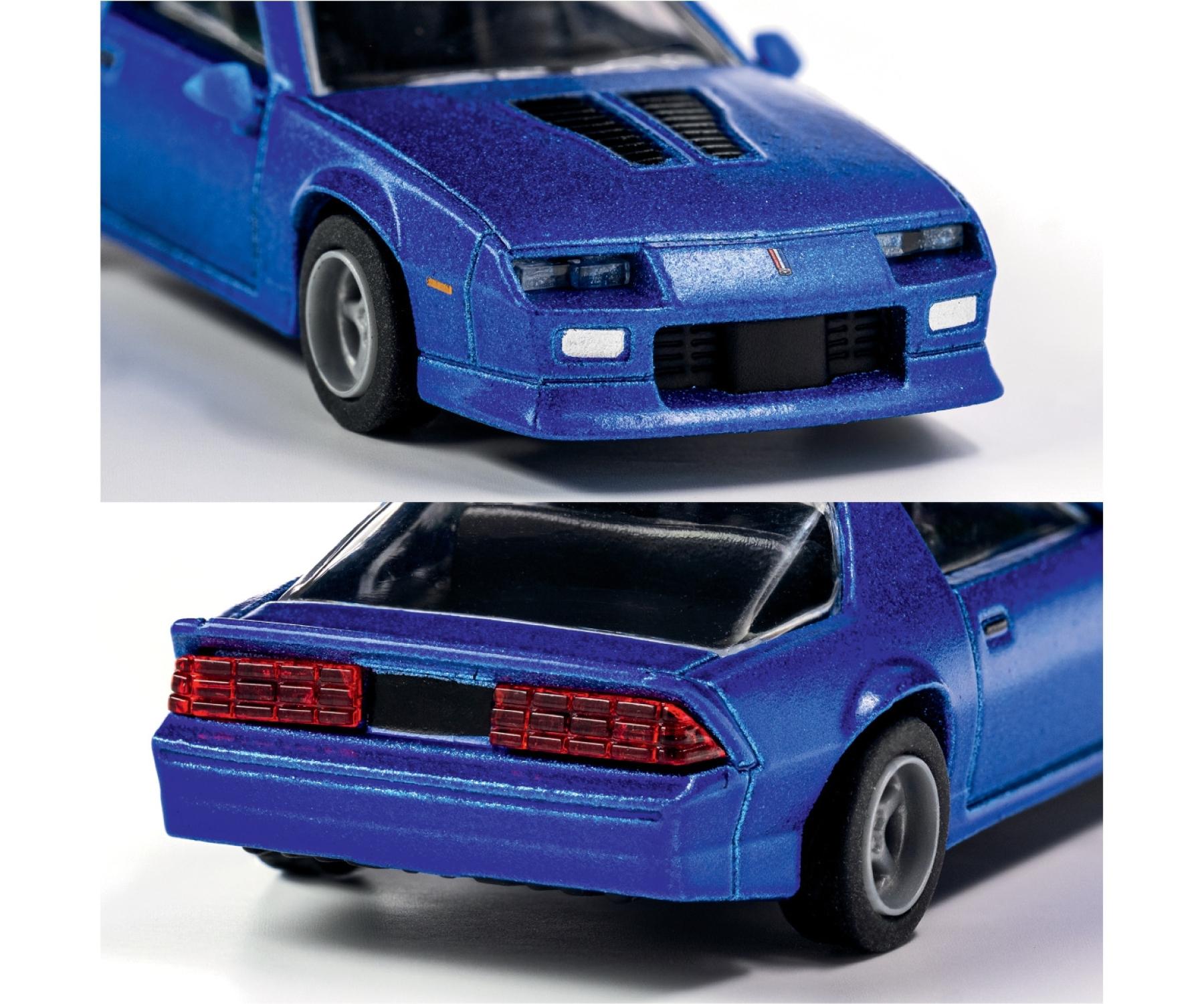 front and back view of 1975 Porsche 930 Turbo Silver 1:64 Scale Model Car – Majorette Premium (Product Code: 8505001004)