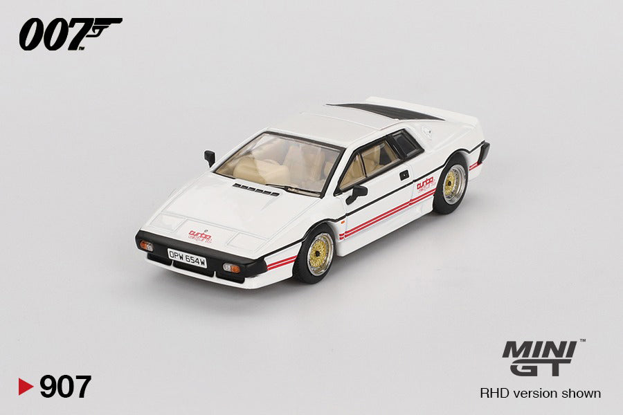Front perspective view of Lotus ESPRIT Tubro For your Eyes Only 1:64 scale model car - Mini GT