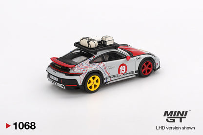 Back perspective view Porsche 911 Dakar "Uncle Rally" 1:64 scale model car - Mini GT
