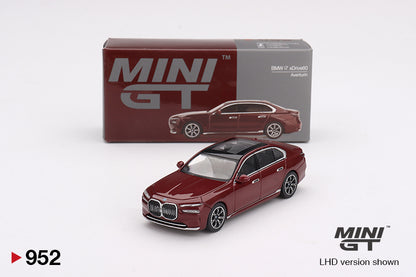 BMW i7 xDrive60 Aventurin 1:64 scale model car - Mini GT