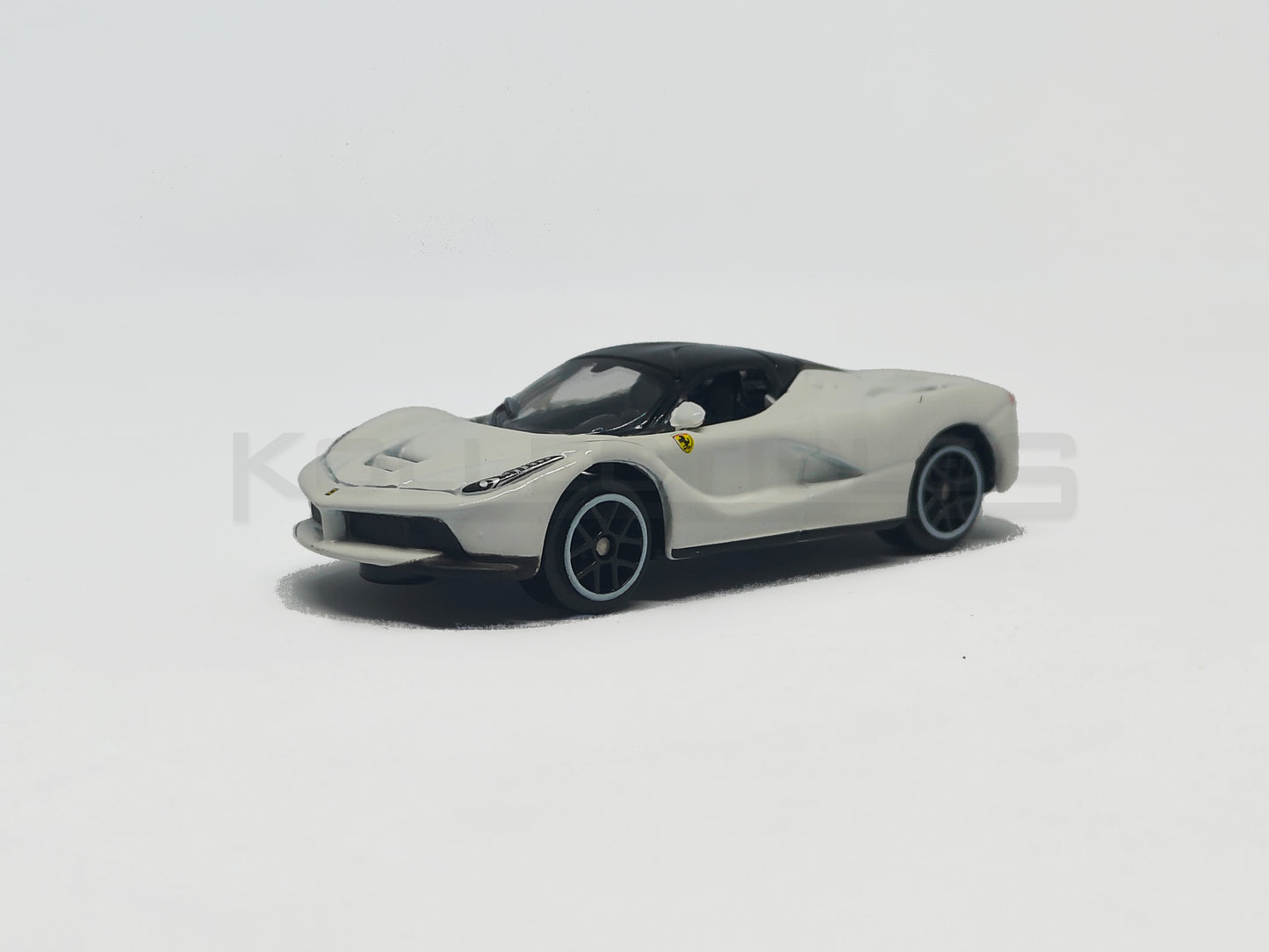 Ferrari Laferrai White 1:64 scale model car - Bburago