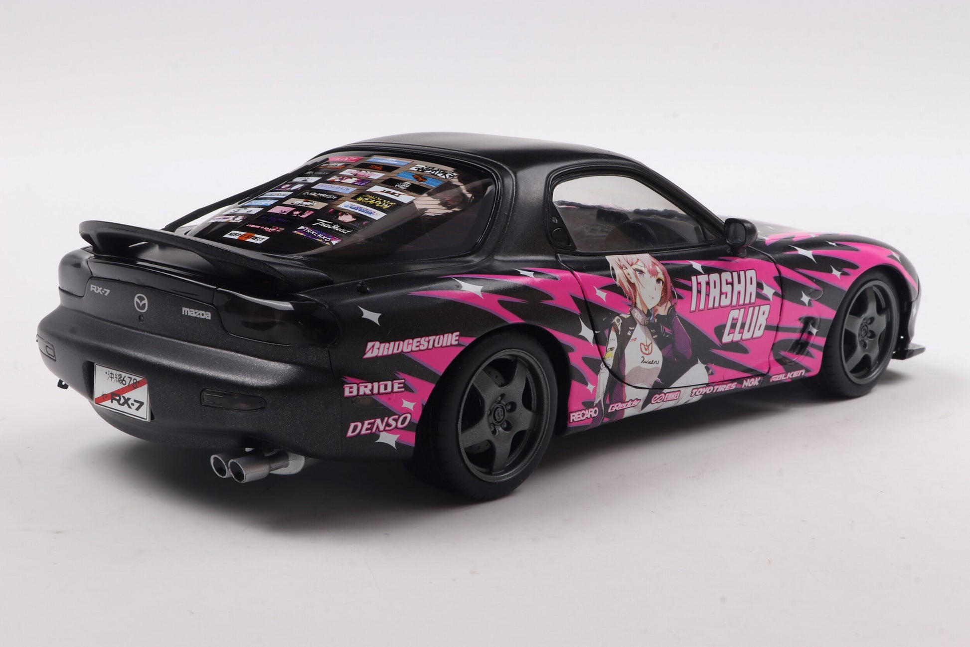 back perspctive 2nd view of Mazda RX7 FD3RS Solido works Itasha Club Pink 1999 1:18 scale model car - Solido