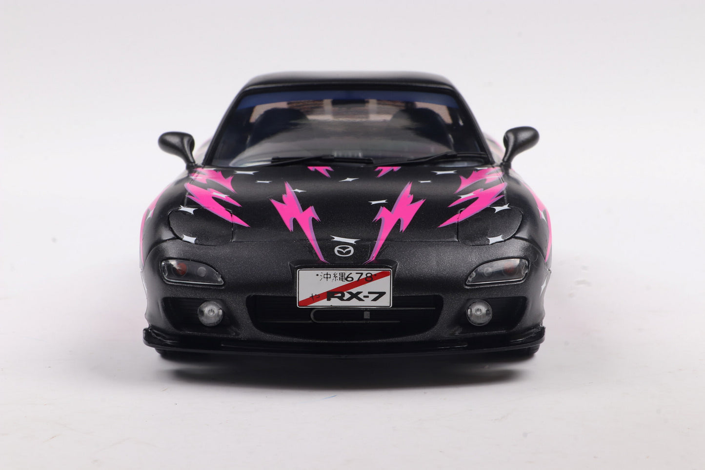 Front view of Mazda RX7 FD3RS Solido works Itasha Club Pink 1999 1:18 scale model car - Solido