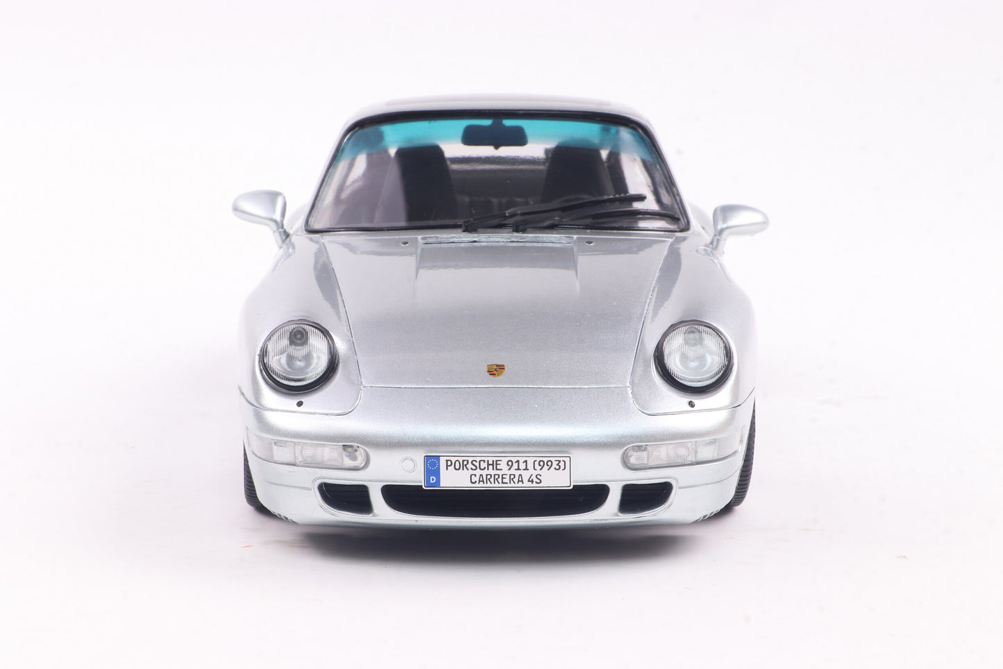 Front view Porsche 911 (993) 4S Polar Silver 1996 1:18 scale model car - Solido