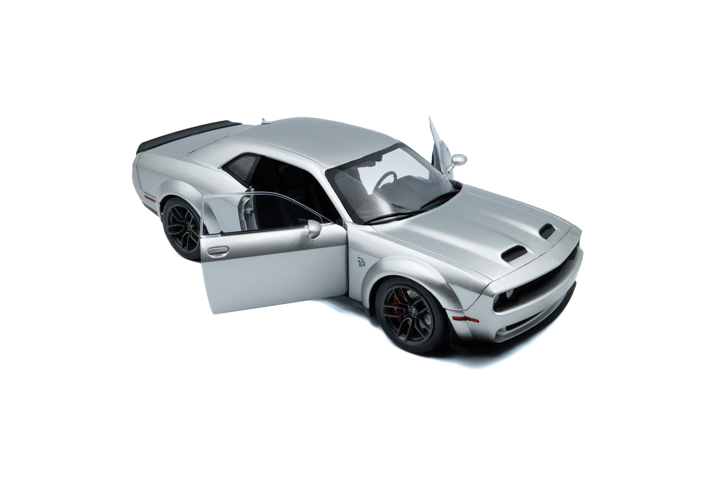 Top front perspective view Dodge Challenger SRT Hellcat Redeye WideBody Triple Nickle  1:18 scale with door open - Solido
