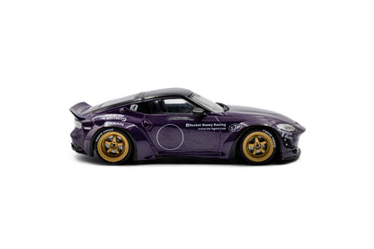 Side view of Nissan GTR35 LBWK Silouette Green 2019 1:43 scale model car - Solido