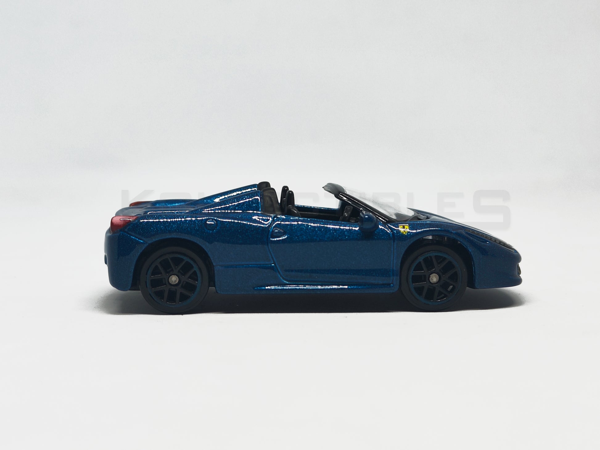 Side1 Ferrari 458 Spider Blue 1:64 scale model car - Bburago