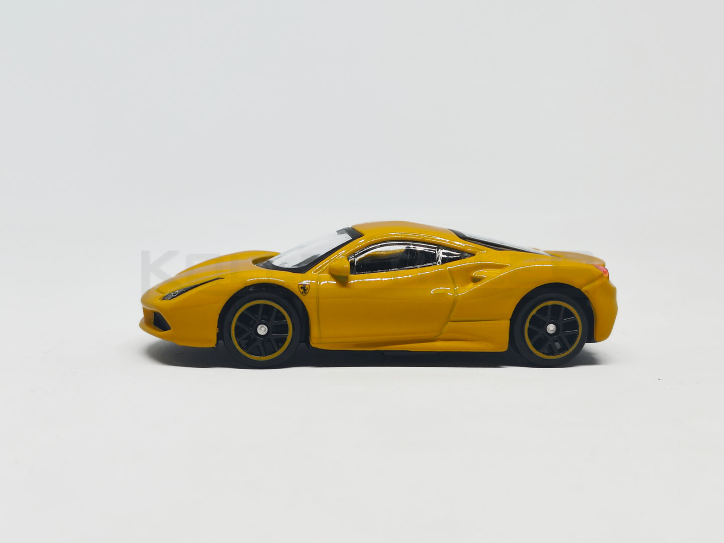 side1 Ferrari 488GTB Yellow 1:64 Scale model car - Bburago